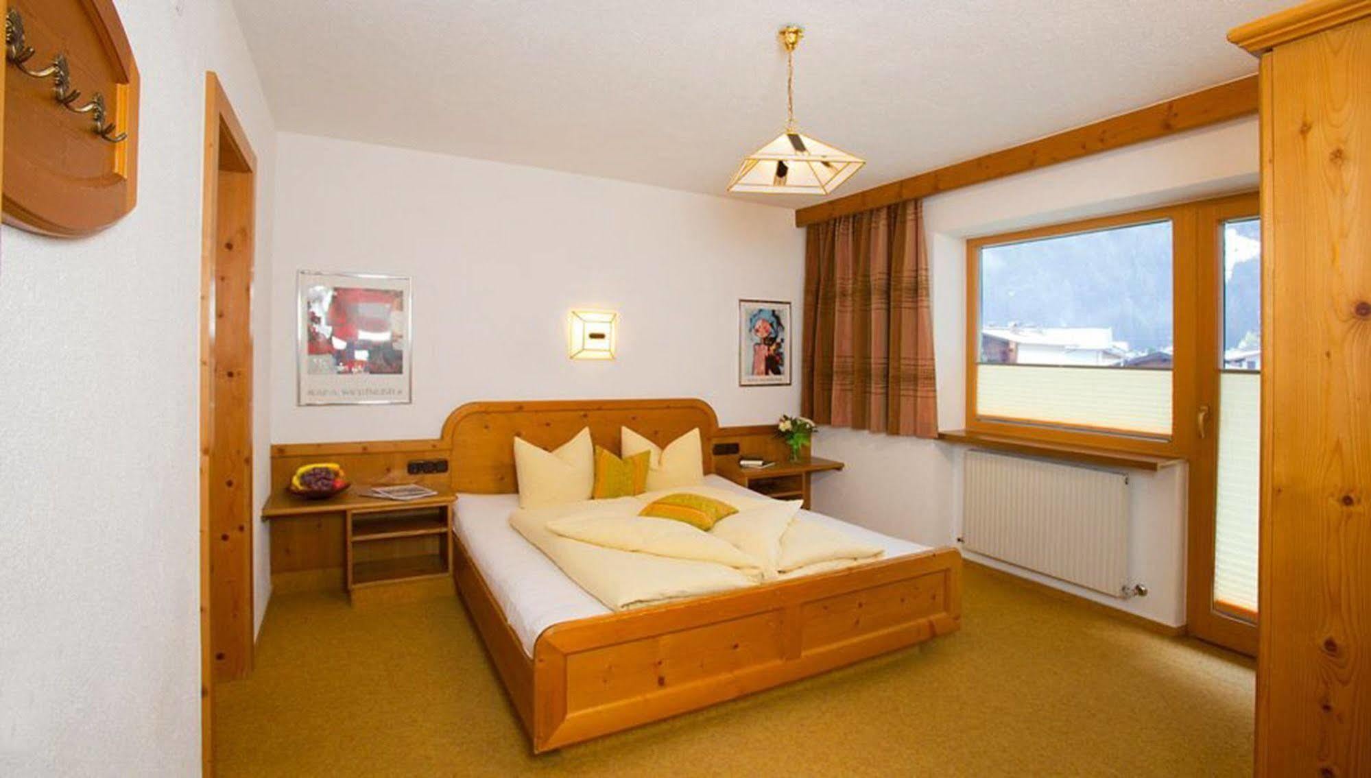 Top Tirol Appartement Huben  Exterior photo